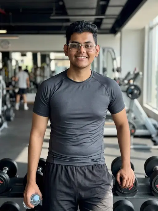 Gym AI dating profile photo example